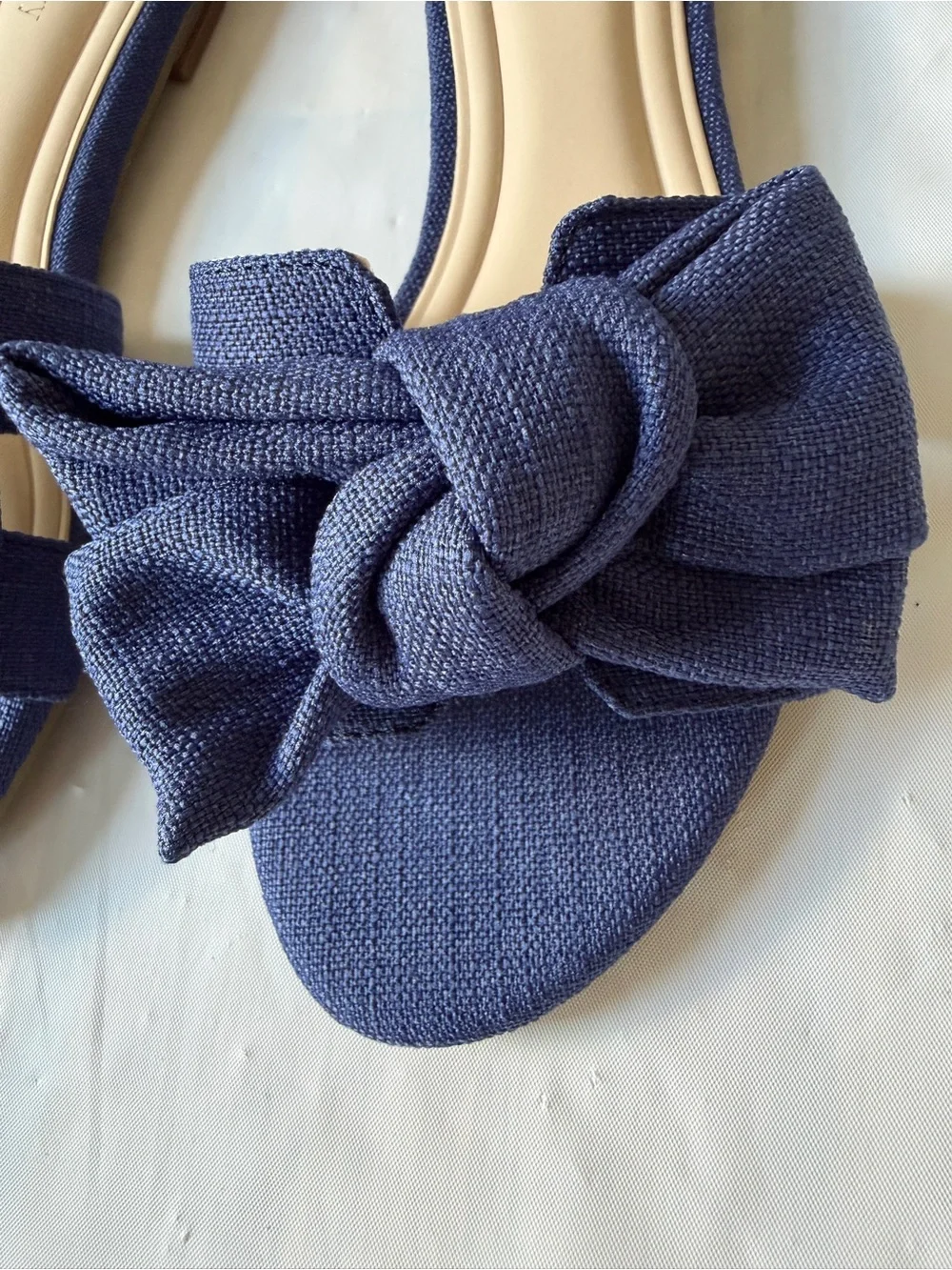 Crown & Ivy Raechel Bow Sandals slip on bow Navy new